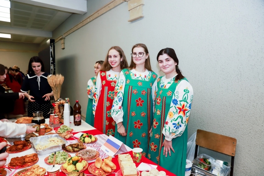 В АГУ проходит Фестиваль национальных культур